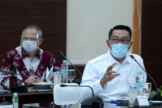 Di Hadapan Ridwan Kamil, Presiden Keluhkan Rendahnya Realisasi Belanja APBD - JPNN.COM