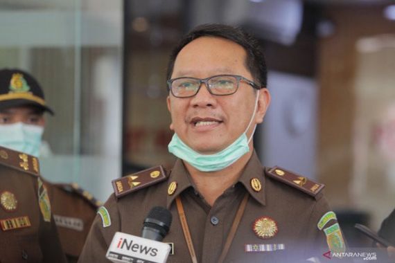 Kejaksaan Agung Limpahkan Berkas 5 Tersangka Kasus Korupsi Importasi Tekstil - JPNN.COM