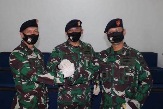 Sah! Kolonel Laut Rizky Prayudi Resmi Menjabat Komandan KRI Yos-353 - JPNN.COM