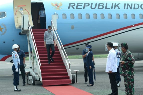 Presiden Jokowi Kunjungi Bandung, Dalam Rombongan Ada Erick Thohir - JPNN.COM