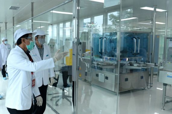 Jokowi Yakin Indonesia Mampu Memproduksi Vaksin Sinovac - JPNN.COM