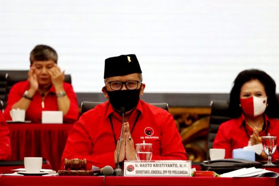 Ogah Tanggapi KAMI, Hasto PDIP Anggap Gatot Nurmantyo Cs Selevel DPC - JPNN.COM