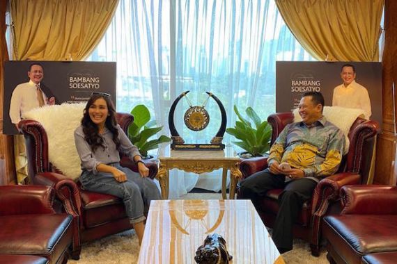 Bamsoet Ajak Ayu Ting Ting Sampaikan Pesan Kebangsaan Melalui Media Sosial - JPNN.COM