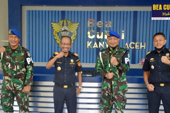 Strategi Bea Cukai dan Pomdam IM Aceh Memberantas Penyelundup Barang Ilegal - JPNN.COM