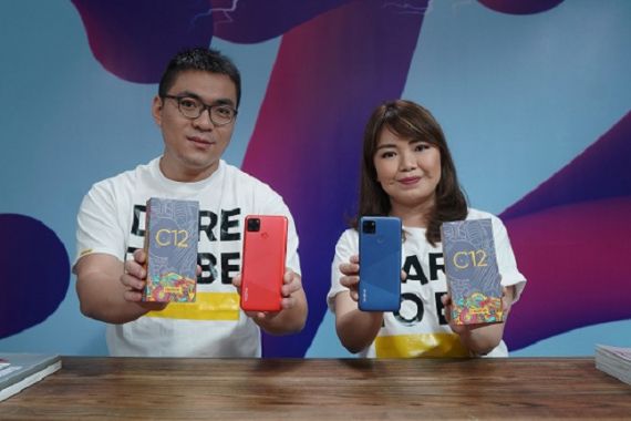 Realme C12 Hadir Bawa Baterai 6.000mAh, Harga Murah Meriah - JPNN.COM