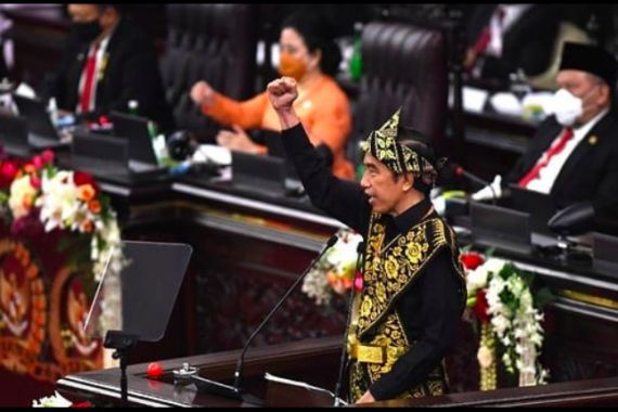 Sidang Paripurna Dihadiri Jokowi dan 98 Anggota DPR Secara Fisik, 231 Lainnya Virtual - JPNN.COM