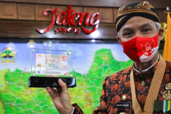 Pak Ganjar Dapat Pecahan Rp 75 Ribu dengan Seri Unik dari Bank Indonesia - JPNN.COM