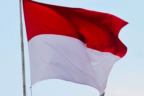 Puluhan Mahasiswa Pencinta Alam Terjebak Usai Kibarkan Bendera Merah Putih, Mohon Doanya - JPNN.COM