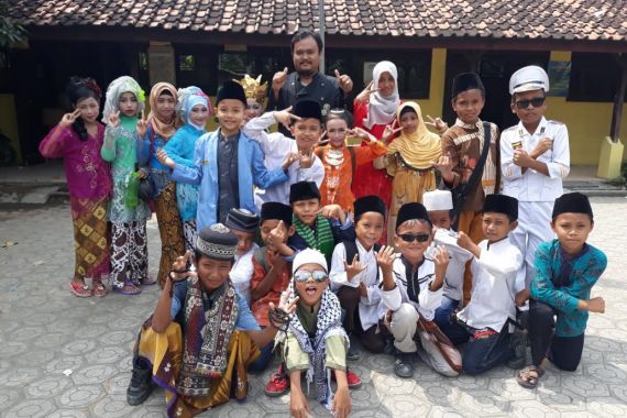 PGHRI: Duhai Pemerintah, Bagaimana Nasib Guru-guru di Indonesia? - JPNN.COM
