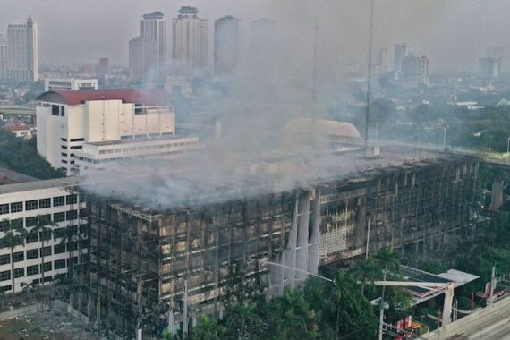 Bareskrim Sudah Garap 59 Saksi Terkait Kebakaran Gedung Kejagung - JPNN.COM
