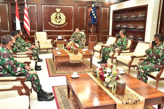 Empat Perwira Tinggi TNI AL Kompak Menghadap KSAL Laksamana Yudo, Ada Apa? - JPNN.COM