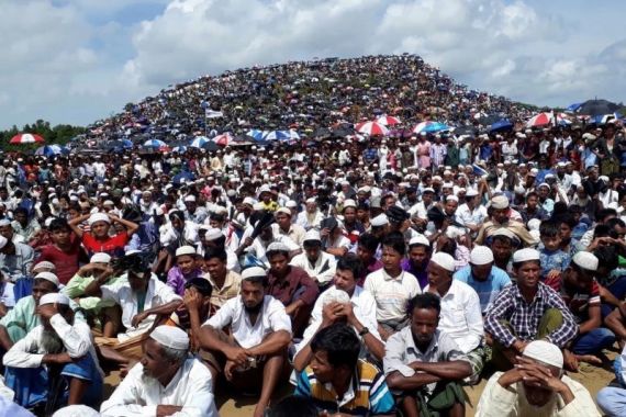 Diusir ke Pulau Terpencil, Muslim Rohingya Makin Menderita - JPNN.COM