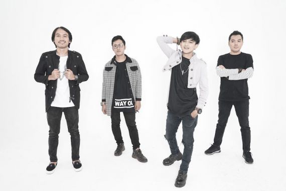 Roxann Ingin Bangkitkan Kejayaan Musik Rock di Tanah Air - JPNN.COM