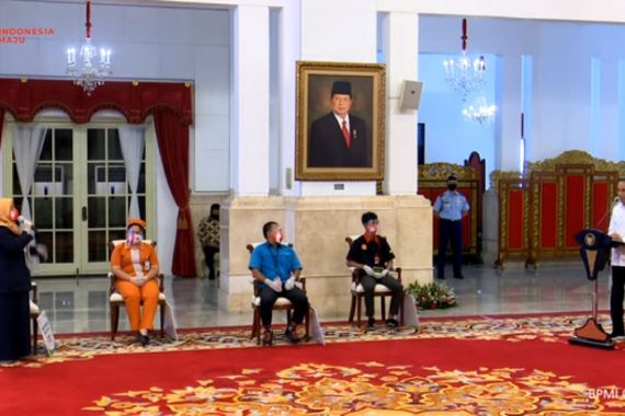Guru Honorer: Terima Kasih Bapak Jokowi atas Bantuannya - JPNN.COM
