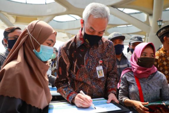 Pak Ganjar Bangga Sekali Melihat Karya Anak Bangsa di Bandara Yogyakarta International Airport - JPNN.COM