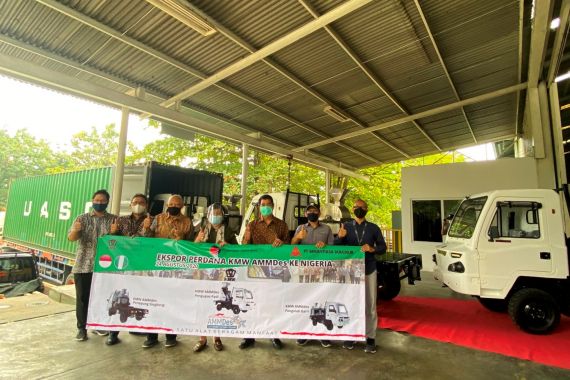 Mobil Desa Produksi Bogor Mulai Diekspor ke Nigeria - JPNN.COM