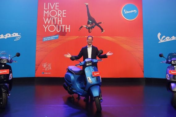 Vespa S125 i-get, Kuat, Muda, Modern, Ini Harganya - JPNN.COM