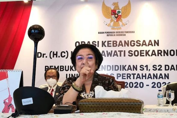 Cerita Bu Mega soal Hasto Minta Izin Kuliah Lagi, Ada Lambaian Tangan Prabowo di Unhan - JPNN.COM