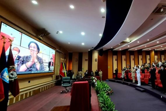 Megawati Orasi Kebangsaan, Prabowo Inspektur Upacara, Hasto Menjadi Mahasiswa - JPNN.COM