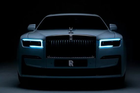 Generasi Anyar Rolls-Royce Ghost Resmi Mengaspal, Para Sultan Silakan Antre - JPNN.COM