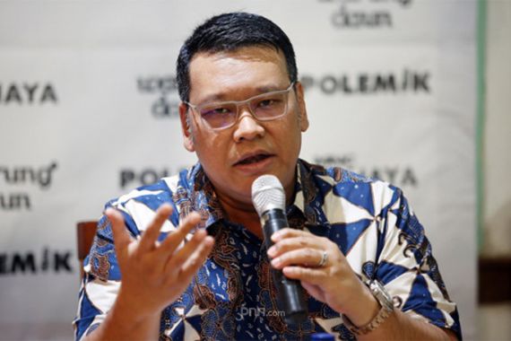 Legislator Berharap DK OJK Terpilih Bisa Lindungi Masyarakat dari Investasi Ilegal - JPNN.COM