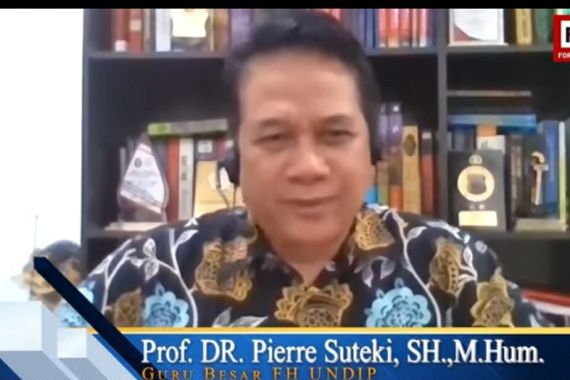 Prof Suteki: Guru Besar tetapi Kok Otaknya Kecil? - JPNN.COM