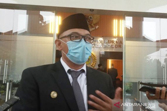 KPK Bakal Panggil Plt Bupati Bogor Iwan Setiawan di Kasus Ade Yasin - JPNN.COM