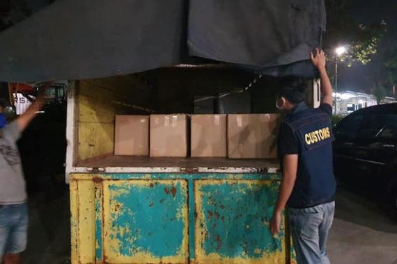 Bea Cukai Banten Tetap Awasi Peredaran Rokok Ilegal di Tengah Pandemi - JPNN.COM