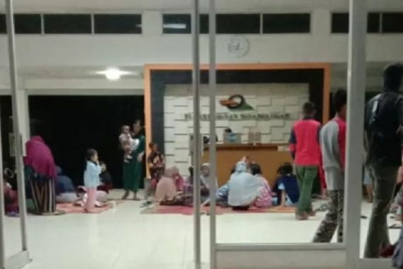 Dapur Enggak Ngebul, Ratusan Istri Karyawan PT Minanga Ogan Gelar Aksi - JPNN.COM