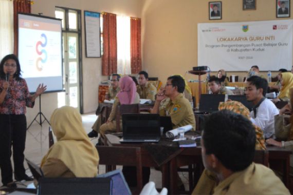 Yayasan Putera Sampoerna Bantu Meningkatkan Kualitas Guru Lewat TLC - JPNN.COM