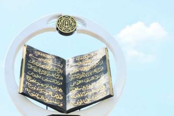 Lihat, Tugu Al-Quran Tertinggi di Dunia Ada di Bogor - JPNN.COM
