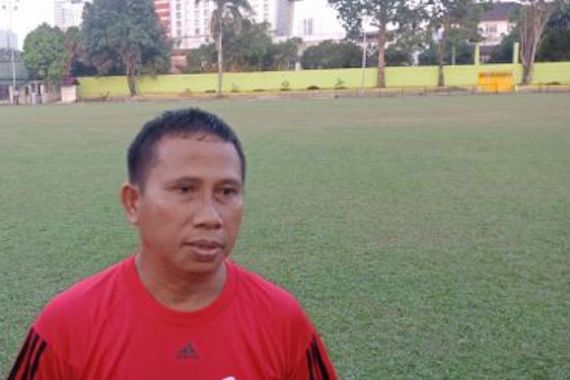 Philep Hansen Didesak Out, Manajemen PSMS: Kami Sudah Hubungi Beberapa Pelatih Asing - JPNN.COM