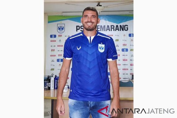 Satu Pemain Asing PSIS Tiba di Semarang, Siap Bergabung dengan Tim - JPNN.COM