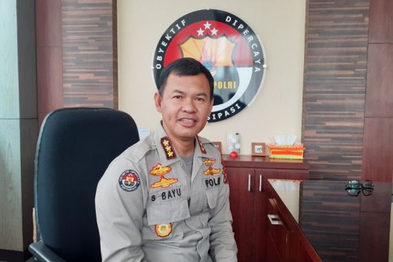 Terungkap Identitas Pengendara Moge yang Mendorong Prajurit TNI - JPNN.COM