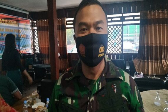Kontak Tembak di Papua, Anggota TNI Pratu Dwi Akbar Utomo Gugur - JPNN.COM