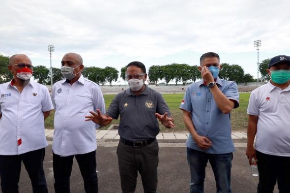 Menpora Tinjau Empat Stadion untuk Piala Dunia U-20 di Surabaya - JPNN.COM