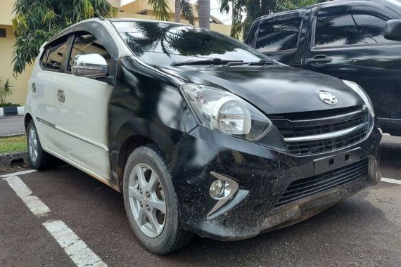 Mobil Rian Adiguna sang Driver Taksi Online Ditemukan di dalam Hutan, Kondisinya Sudah Begini - JPNN.COM