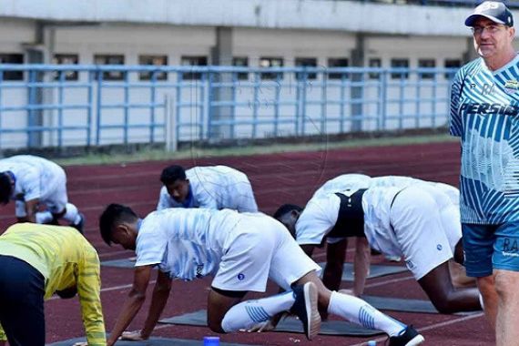 Persib vs Persita: Warning Rene Alberts Buat Skuad Pendekar Cisadane - JPNN.COM