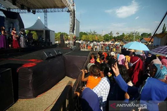 Ganjar Marah, Wakil Ketua DPRD Kota Tegal Diperiksa Polda Jateng - JPNN.COM