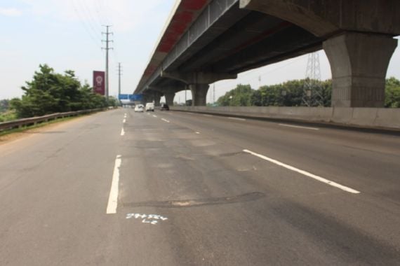 Besok Ada Perbaikan Tol Jakarta-Cikampek, Ini Titik Lokasinya - JPNN.COM