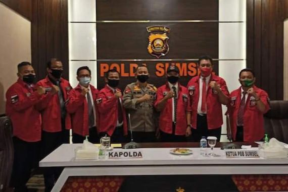 Harapan Kapolda Sumsel Saat Bersilaturahmi dengan DPD Pemuda Batak Bersatu - JPNN.COM