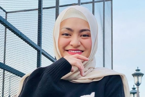 Muncul Keinginan Lepas Hijab, Nathalie Holscher: Iman Aku Lagi Diuji Banget - JPNN.COM
