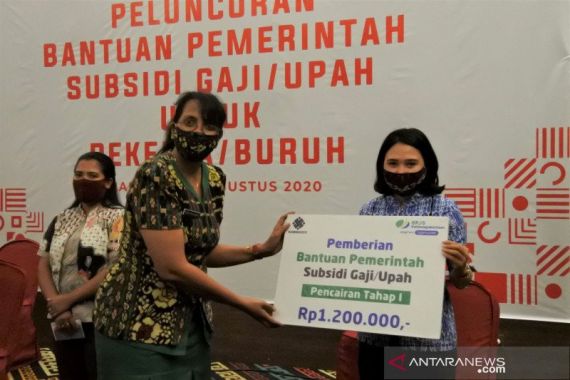 Peneliti Ungkap Penyebab Penyaluran BLT Gaji Pegawai Banyak Terkendala - JPNN.COM