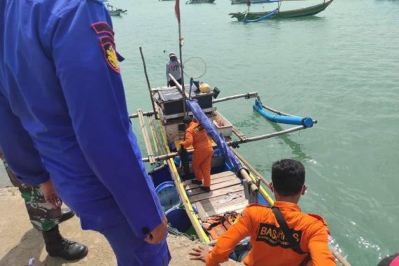 Wisatawan Asal Mampang Jaksel yang Hilang di Pantai Ciantir Lebak Belum Ditemukan - JPNN.COM