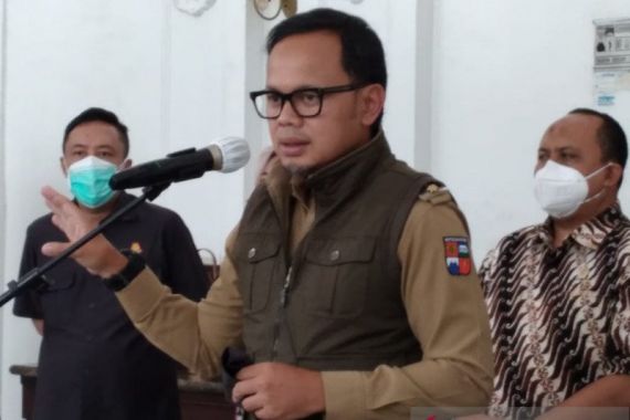 Penularan COVID-19 Banyak Terjadi di Perkantoran, Bima Arya Lakukan Ini - JPNN.COM