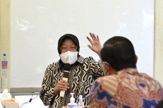 Pilkada Surabaya Memanas, Ada yang Pengin Hancurkan Risma Sekarang Juga - JPNN.COM