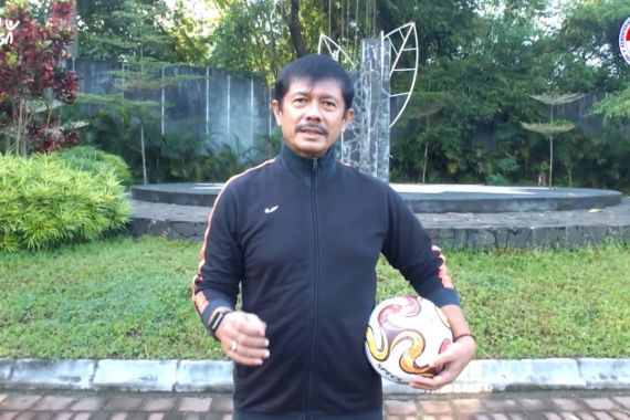 Latihan Teknik Dasar Sepak Bola ala Indra Sjafri dan Athalla Araihan - JPNN.COM