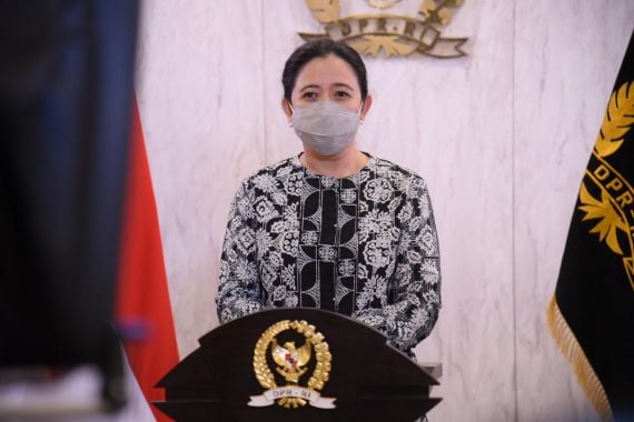 Puan Maharani Ajak Agamawan Meyakinkan Rakyat Pentingnya Vaksinasi Covid-19 - JPNN.COM