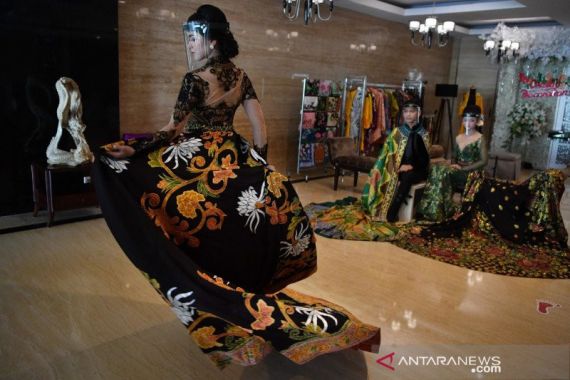 Cara Mudah Melestarikan Batik Indonesia - JPNN.COM