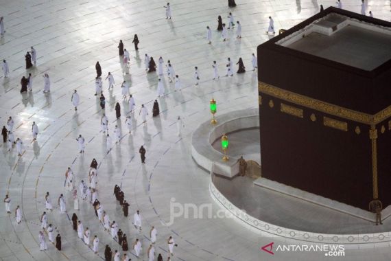 Calon Haji 2021 Batal Berangkat, Umrah Bagaimana? Begini Kata Kiai Maman - JPNN.COM
